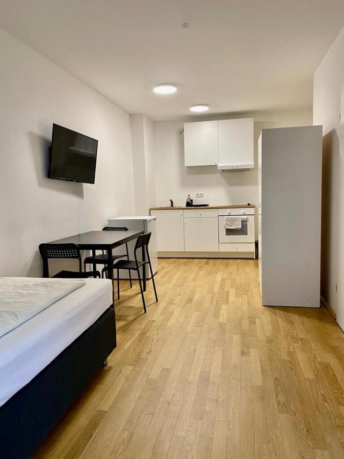 Vienna'S Danube Apartments Bagian luar foto