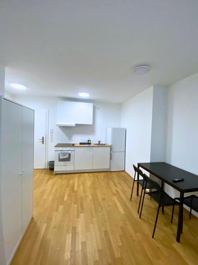 Vienna'S Danube Apartments Bagian luar foto