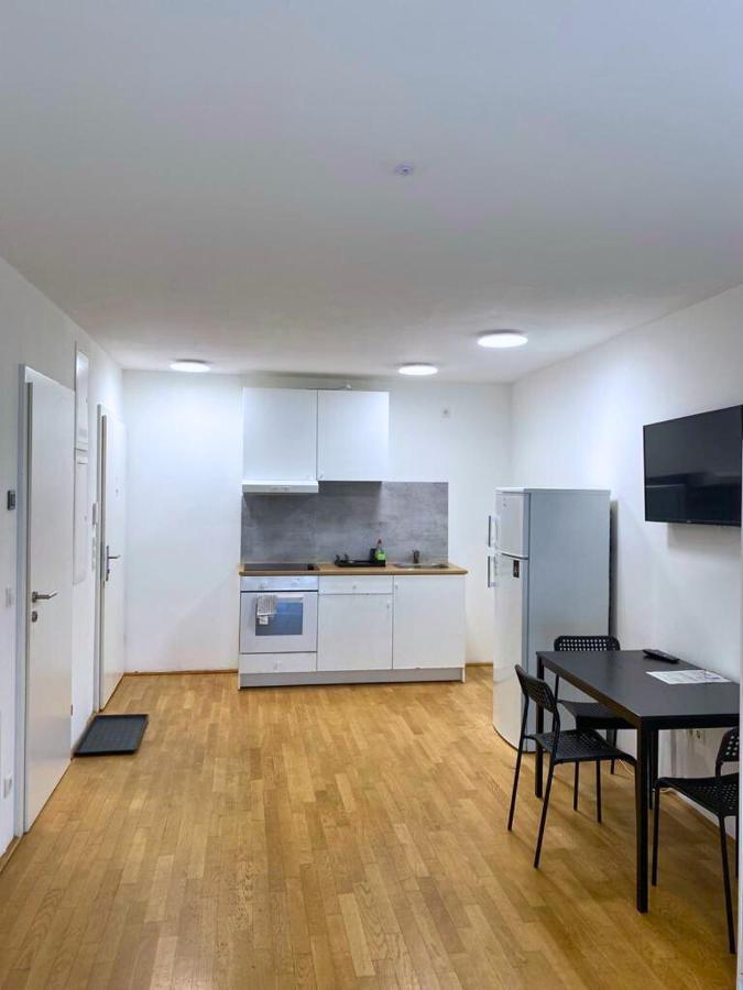 Vienna'S Danube Apartments Bagian luar foto