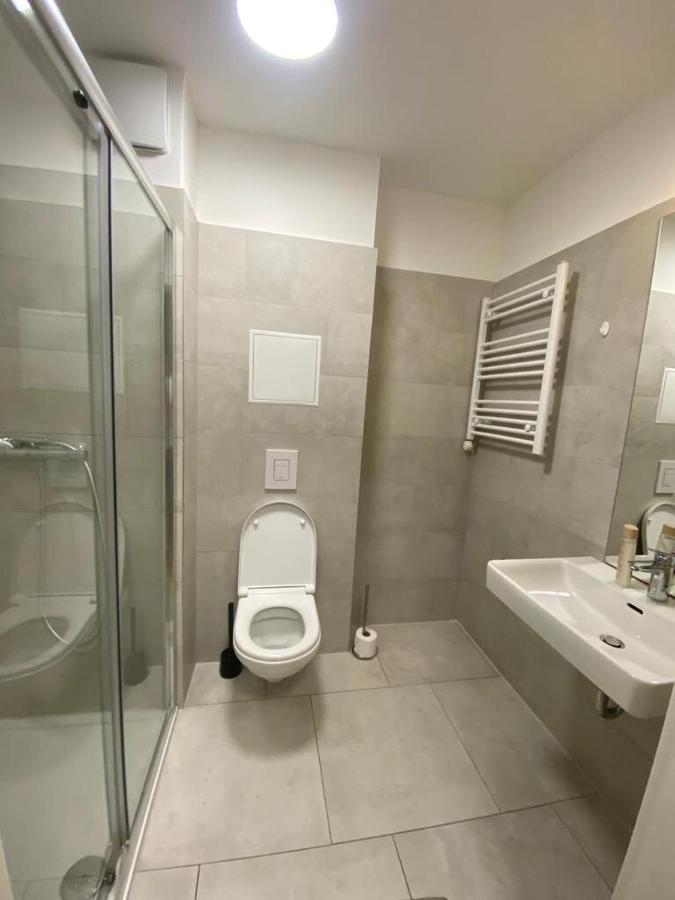 Vienna'S Danube Apartments Bagian luar foto